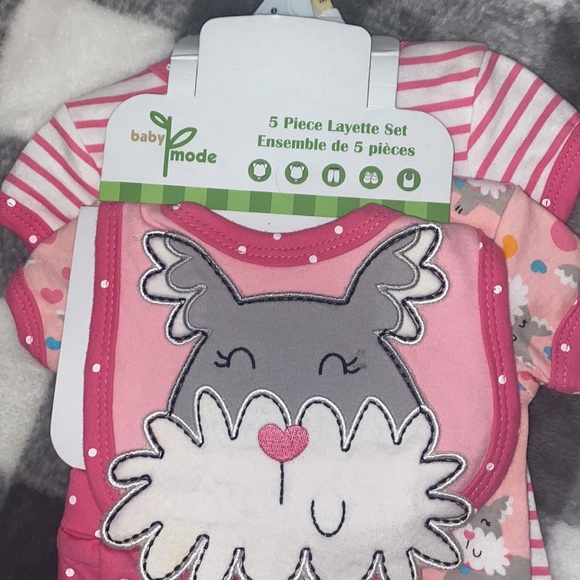Baby mode 5 piece Layette set - Picture 2 of 7